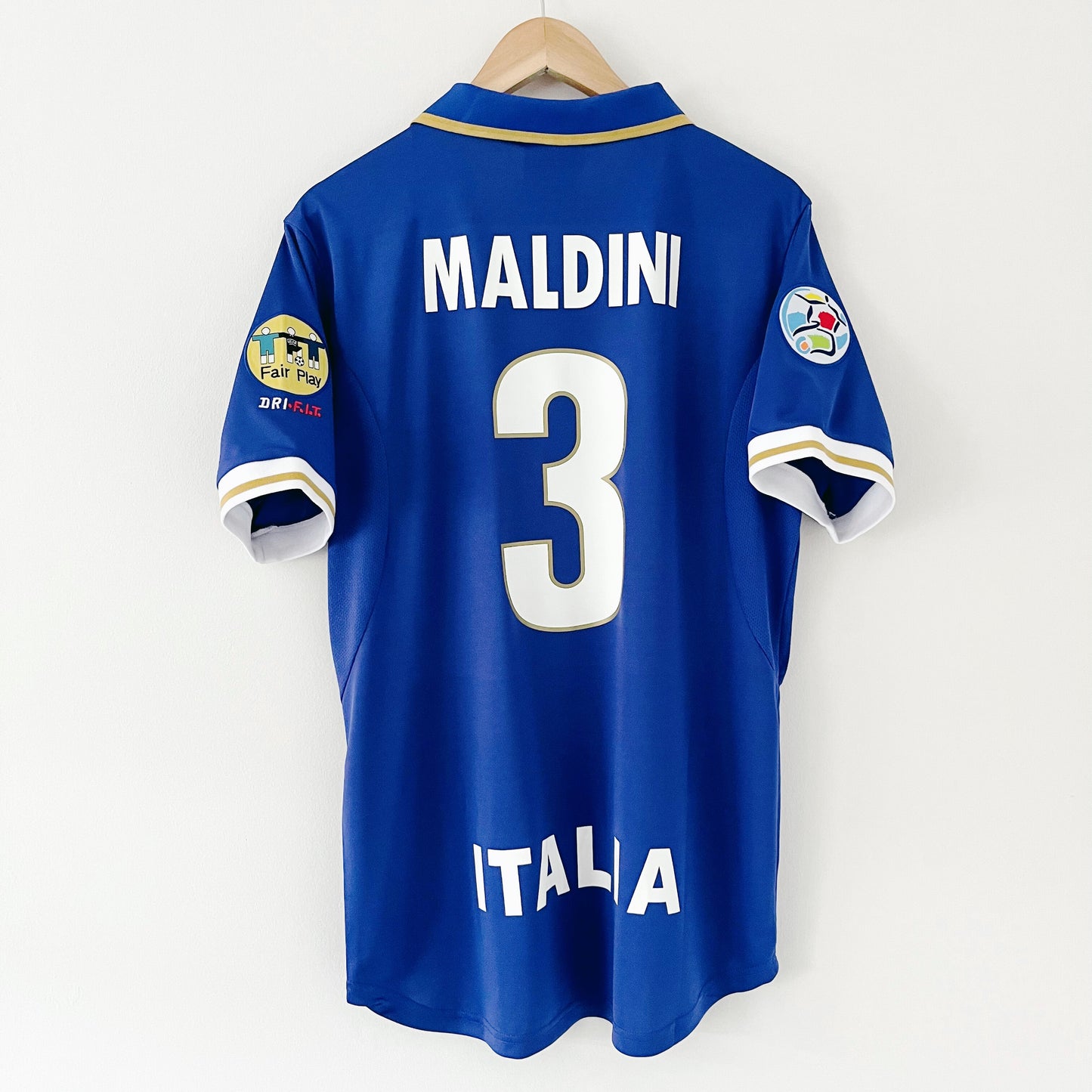 Retro Italy Shirt Euro 1996 Home