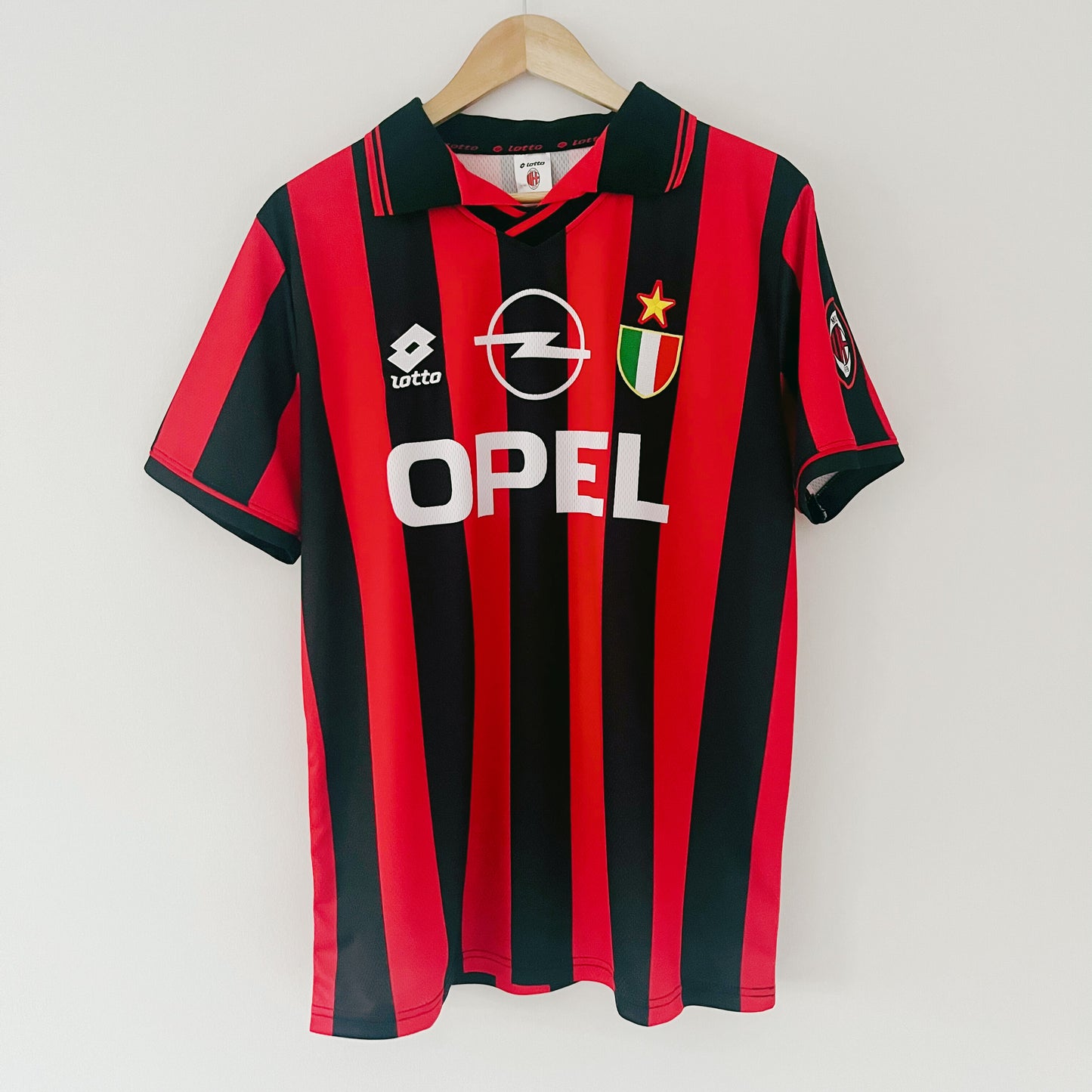 Retro AC Milan Shirt 1996-97 Home