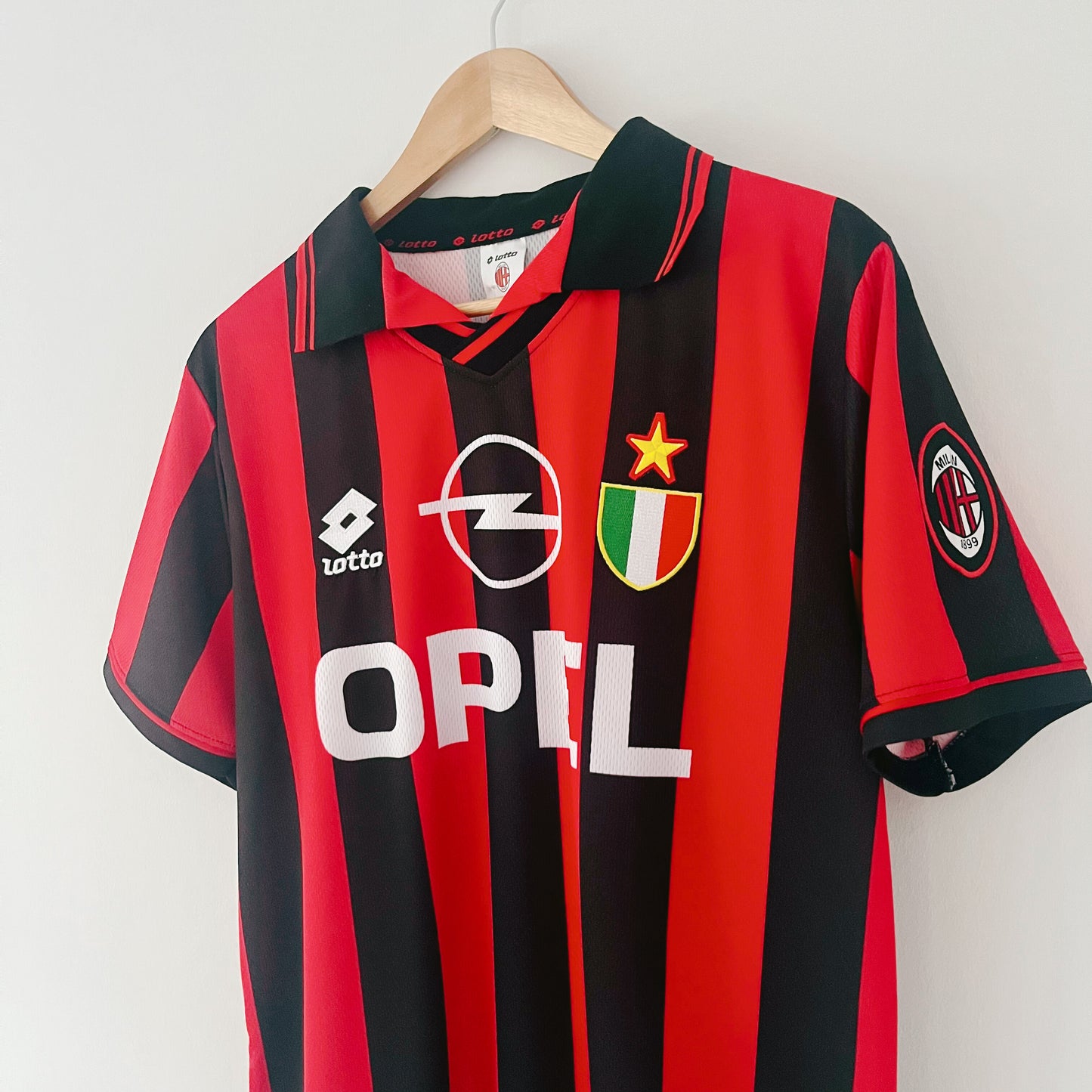 Retro AC Milan Shirt 1996-97 Home